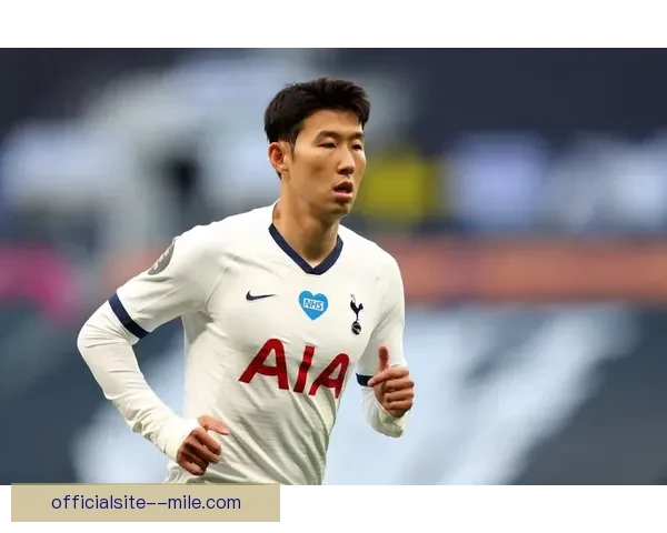 孙兴慜热刺官方频道向全球粉丝送上温馨节日问候并分享个人祝福